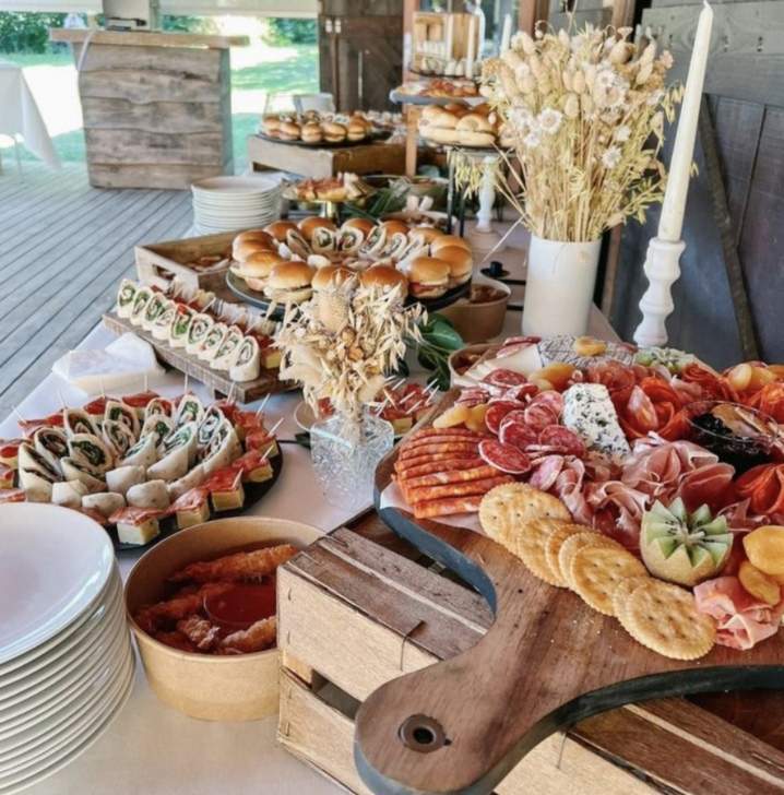 Buffet pour diverses réceptions Corse